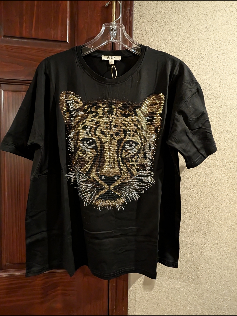 Black Leopard Sequin Graphic Tee - By Blue Velvet